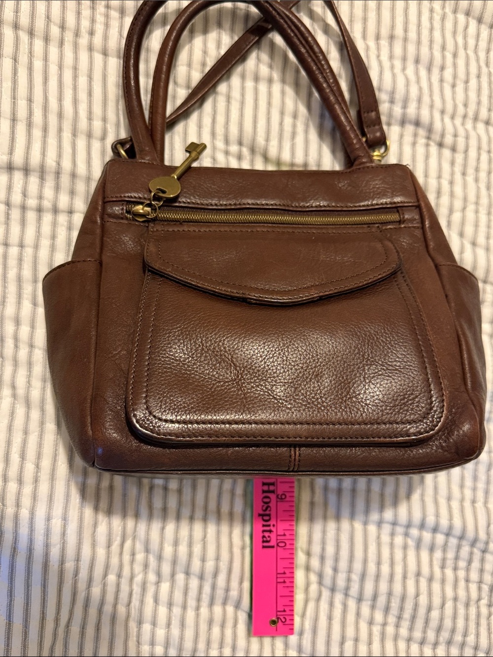 Fossil Vintage Dark Brown Leather Shoulder Bag with Brass Hardware